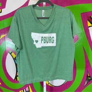 Alstyle, Montana Heart Philipsburg. Cropped T-Shirt. Size Large. Excellent cond!